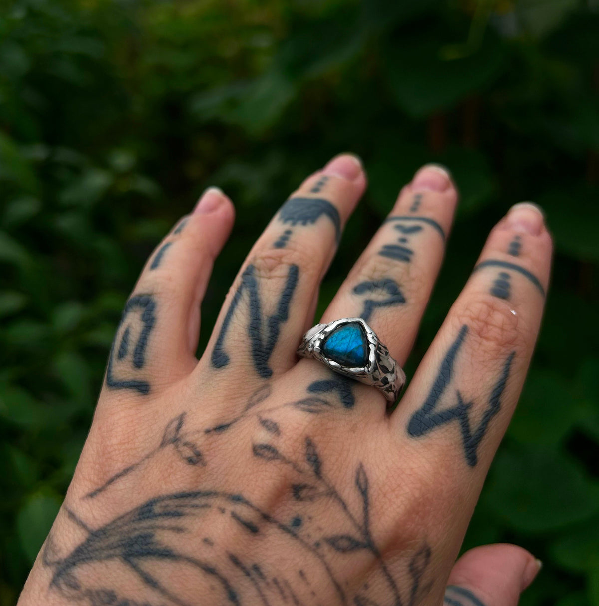 Labradorite ring