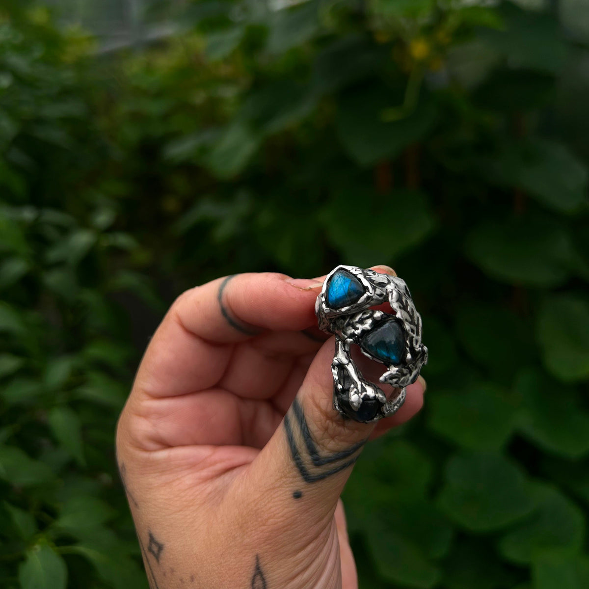 Labradorite ring