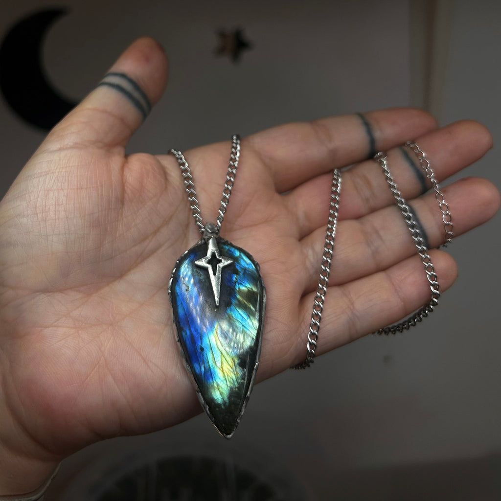 Labradorite & star necklace