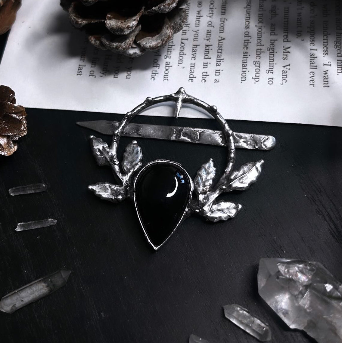 Obsidian hairpin