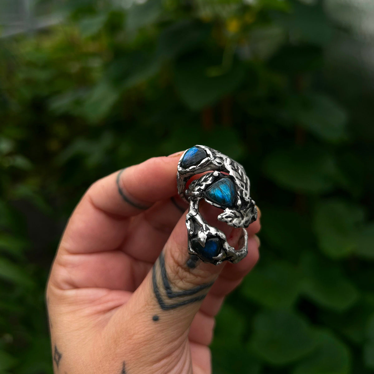 Labradorite ring