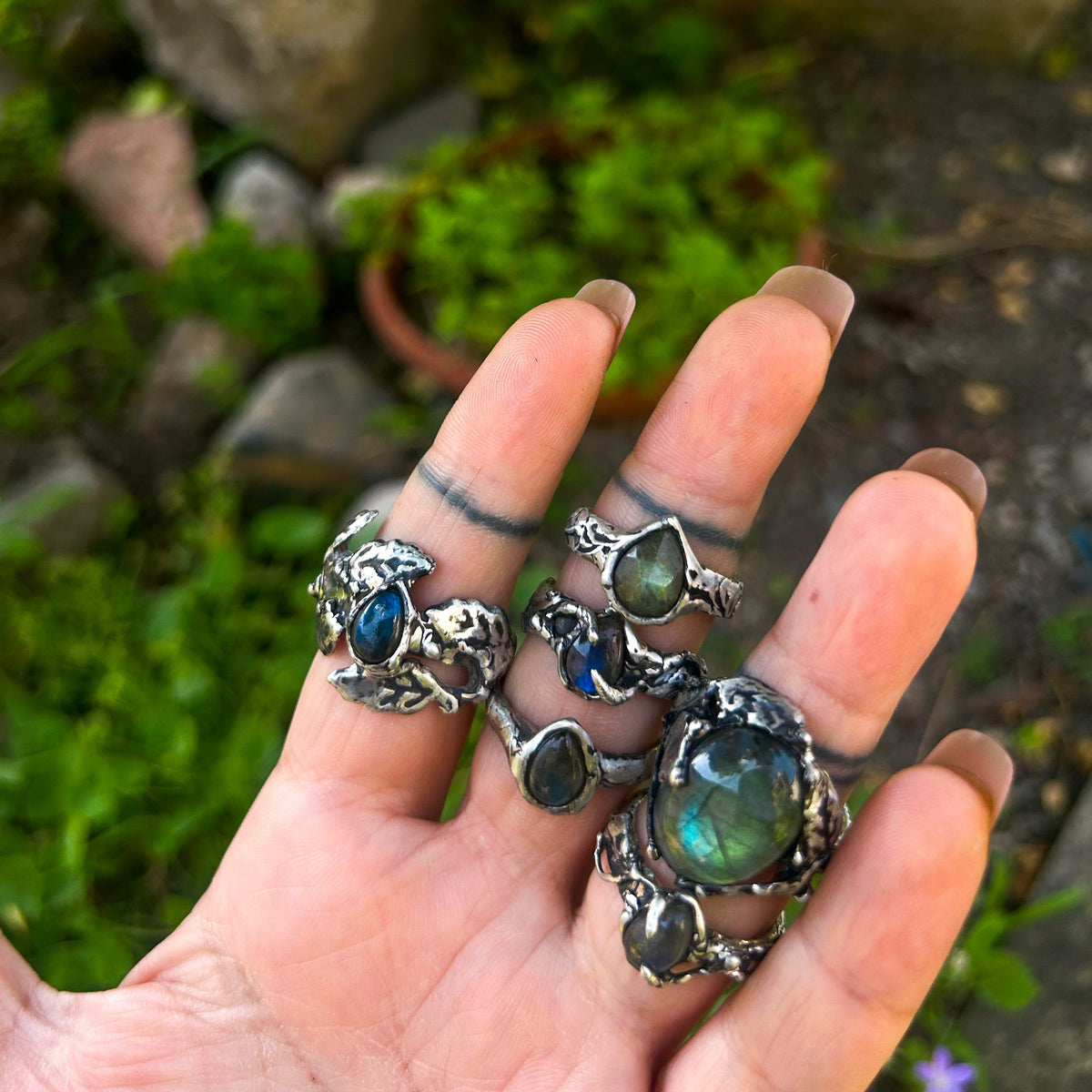 Labradorite ring